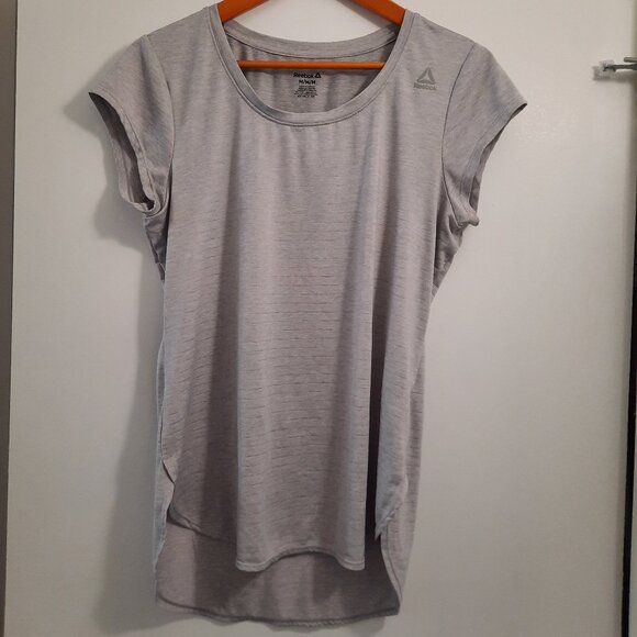 Reebok Grey Athletic T-shirt - Picture 1 of 3